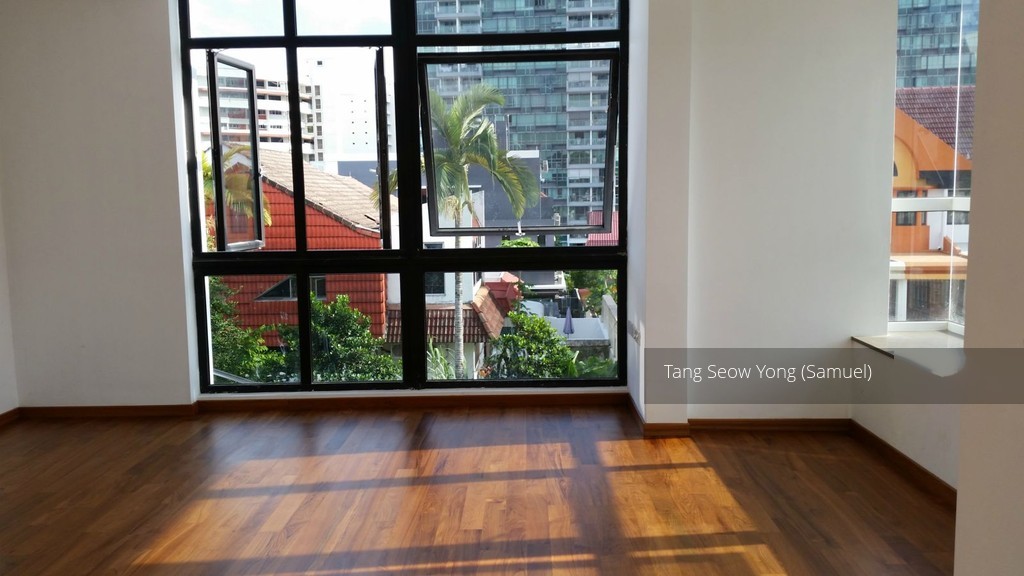AROOZOO AVENUE (D19), Detached #110757702